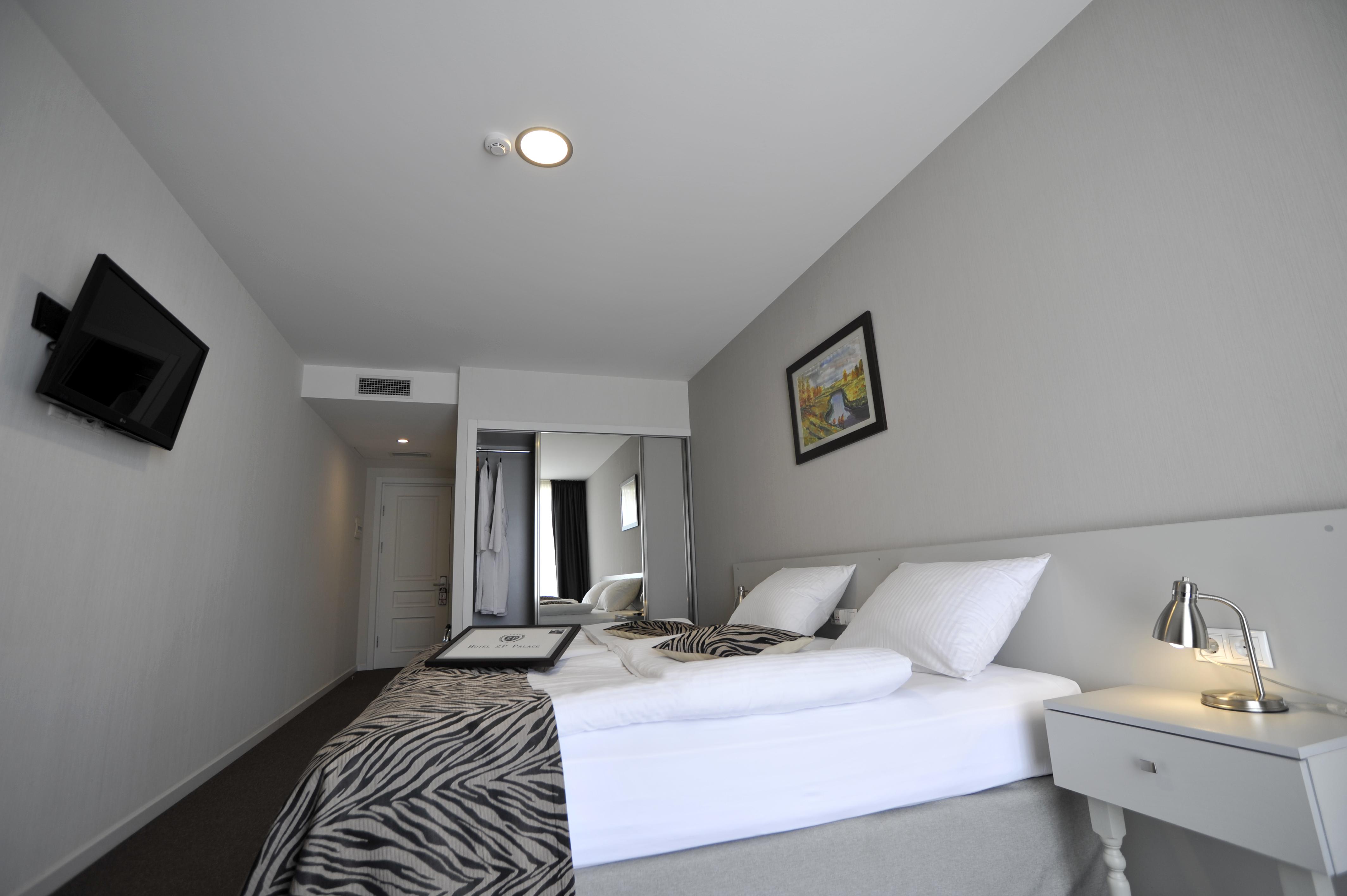 Hotel Zp Palace Tbilisi Esterno foto