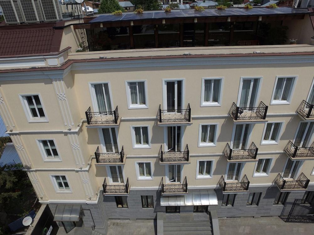 Hotel Zp Palace Tbilisi Esterno foto